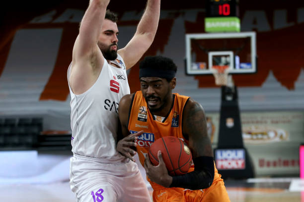 形象造成了 形象造成了