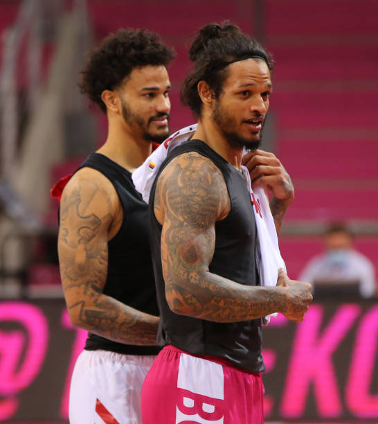 册带来很多 册带来很多