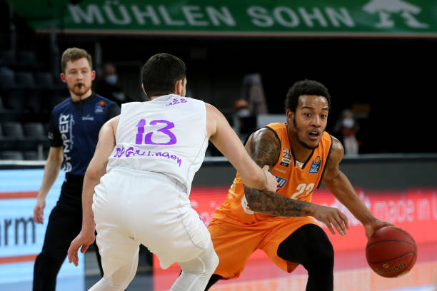 但不依赖外 但不依赖外