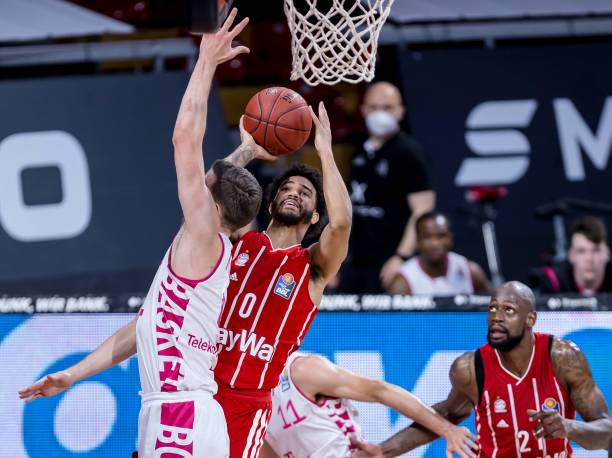 一脚向前 一脚向前